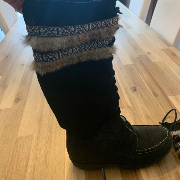 Saute mouton suede and fur boot - Picture 2 of 9